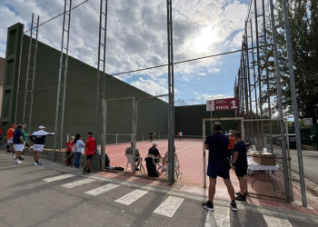 El Club Frontenis Abrera celebra un any més l’Open del pernil Abrera 2025, amb un total de 74 participants