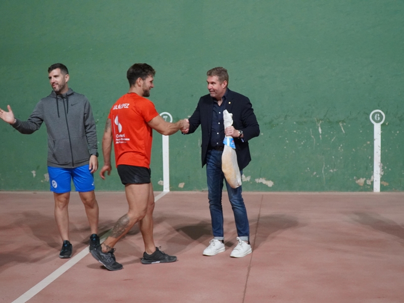 El Club Frontenis Abrera celebra un any més l’Open del pernil Abrera 2025, amb un total de 74 participants