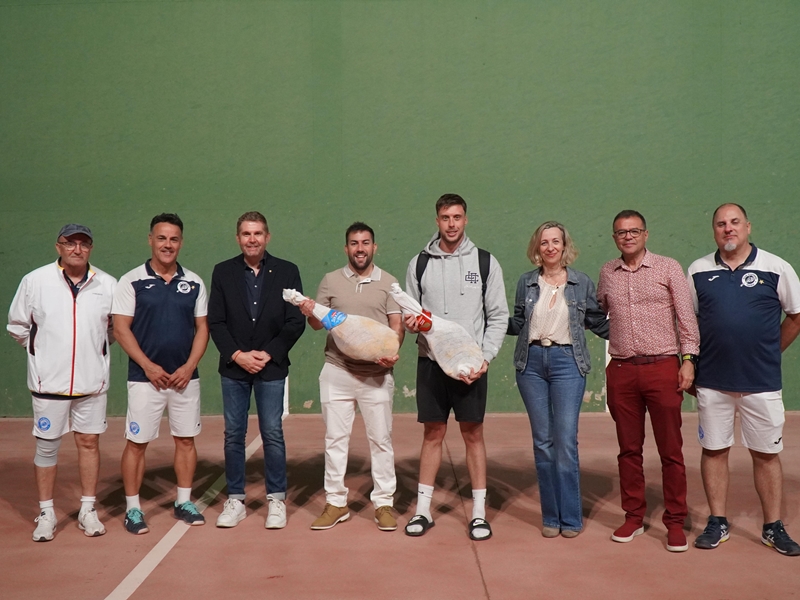 El Club Frontenis Abrera celebra un any més l’Open del pernil Abrera 2025, amb un total de 74 participants