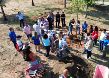 Arrela't a Abrera! Impulsem una jornada participativa de reforestació amb l'alumnat de l'Escola Francesc Platón i Sartí, l'empresa Sesé, Eulen i l'Associació Naturalista ANDA