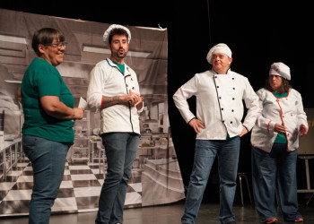 Celebrem la cloenda del 28è Concurs de Teatre Amateur Vila d’Abrera, amb l'obra 'Improchef' de la Companyia Inestable Ceretana de Teatre i l'entrega de premis!