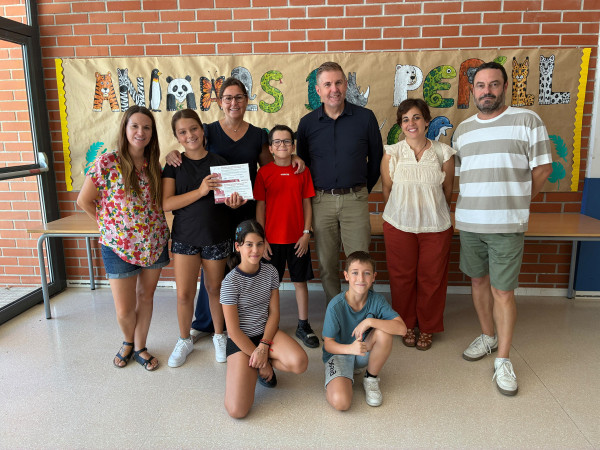 Bon inici de curs a totes i tots! Visitem els centres educatius d'Abrera per donar la benvinguda al nou curs acadèmic - Escola Francesc Platón i Sartí