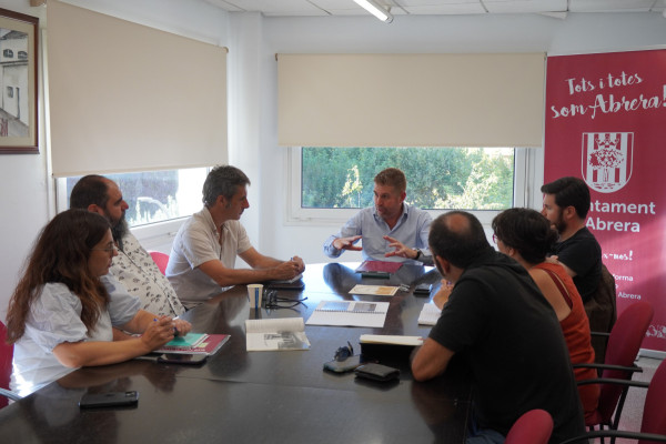 Treballem per obrir la fossa comuna del cementiri Vell d’Abrera i dignificar la memòria de les víctimes assassinades pel franquisme el febrer de 1939