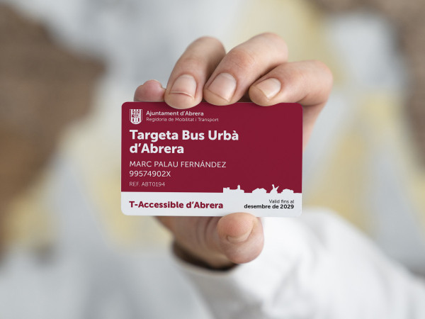 Nova targeta gratuïta T-Social del bus urbà per a persones grans i amb diversitat funcional!