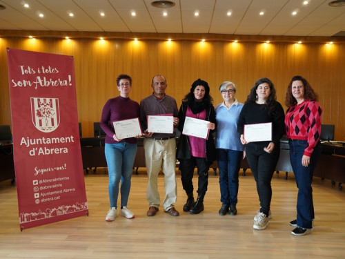 A Abrera apostem per la formació! Lliurem els diplomes acreditatius a l'alumnat de diversos cursos del Departament de Promoció Econòmica. Enhorabona a tothom! Tecnoalimentària - Utilització de xarxes socials