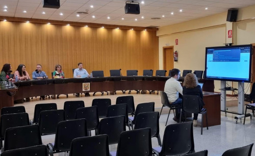 Dilluns 13 de maig s'ha celebrat a la Sala de Plens de l'Ajuntament d'Abrera el sorteig per escollir els membres de les meses electorals amb motiu de les Eleccions al Parlament Europeu del diumenge 9 de juny