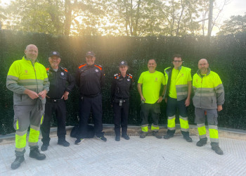 Protecció Civil i la Brigada Municipal durant l'emergència pel tall de llum generalitzat