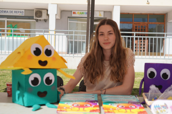 Tornem a gaudir de la diada de Sant Jordi a Abrera, amb autores i autors locals, concursos literaris, fira, lectures i moltes activitats per a tothom!