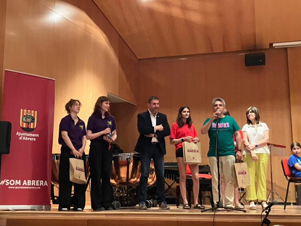 Gaudim amb el Festival RITMIKS, de Joves Músics Europeus, a l’Auditori del Centre Polivalent del Rebato i amb la nostra Escola Municipal de Música com a amfitriona!