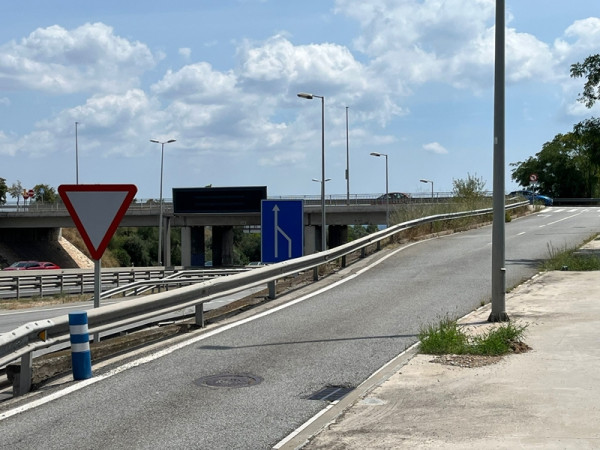 Aquest dijous 7 d'agost de 2025, en horari nocturn, es tallarà el trànsit a la via lateral d'entrada a Abrera des de l'A-2, al pont del c. del Treball i a diversos carrers del Polígon Industrial Sant Ermengol