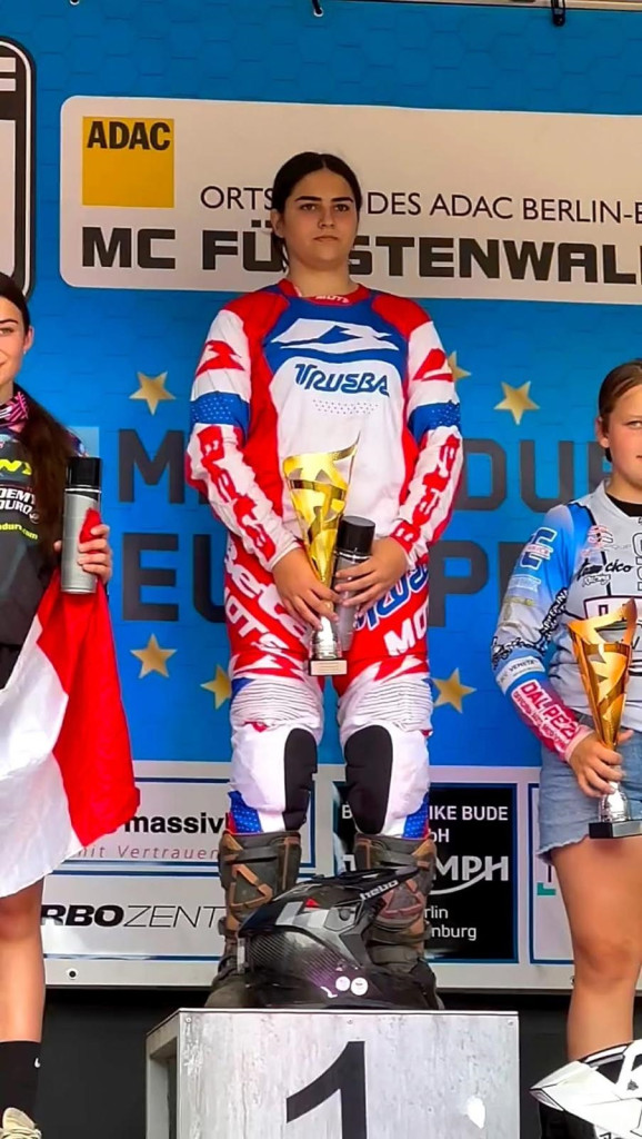 Felicitem l'abrerenca Adela Godino que ha dominat la Copa d'Europa de Mini Enduro 2025, disputada recentment a Alemanya