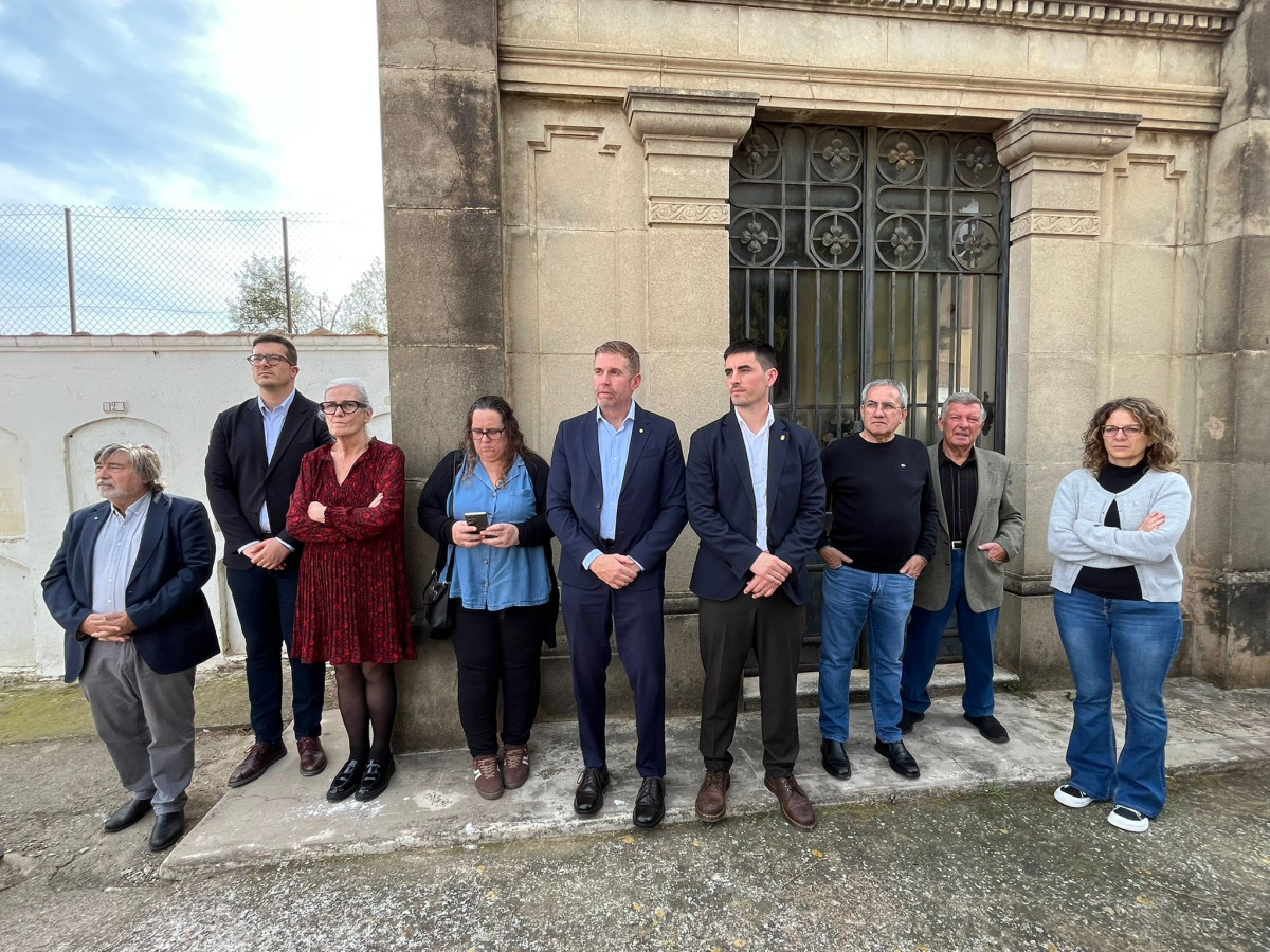 Un any més, el Cementiri Vell d'Abrera ha acollit l'homenatge a les persones afusellades l'any 1939
