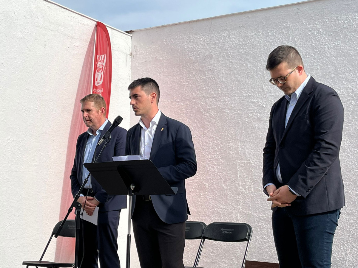 Un any més, el Cementiri Vell d'Abrera ha acollit l'homenatge a les persones afusellades l'any 1939