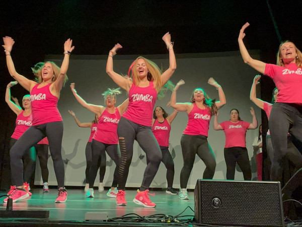 Abrera és solidària! Felicitem la Junta Local d’Abrera de l’AECC per l’èxit de participació i recaptació del 21è Festival Contra el Càncer d’Abrera, que ha recaptat 2.445 euros