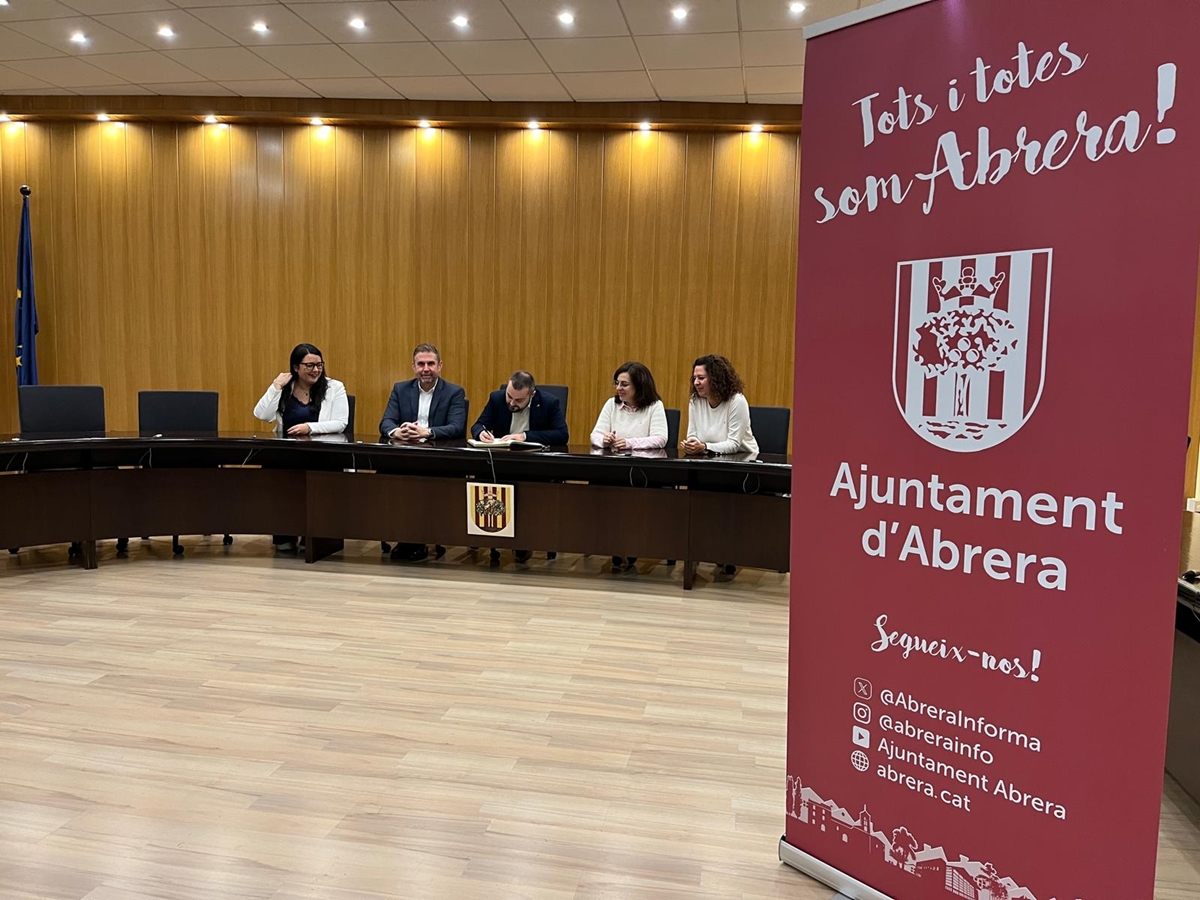 A Abrera reforcem el compromís com a 'Municipi que cuida' amb la visita institucional del diputat Javi Silva