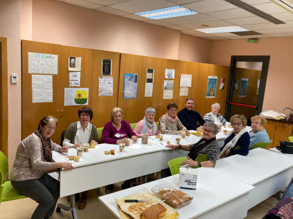 Berenar de Nadal de l'Aula d'Adults d'Abrera