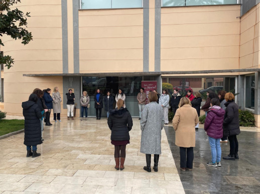 L'Ajuntament d'Abrera ha convocat un minut de silenci en senyal de dol per les víctimes de l'accident ferroviari a Gelida i dels aiguats a Catalunya