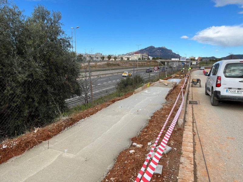 Tall temporal del carril de sortida del carrer de Manresa per obres de pantalles acústiques, del dilluns 26 al divendres 30 de gener