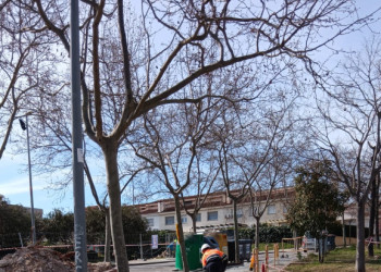 A Abrera millorem el nostre espai públic! Continuem duent a terme treballs de reparació de voreres al carrer de Federico García Lorca, davant del Club Petanca Abrera
