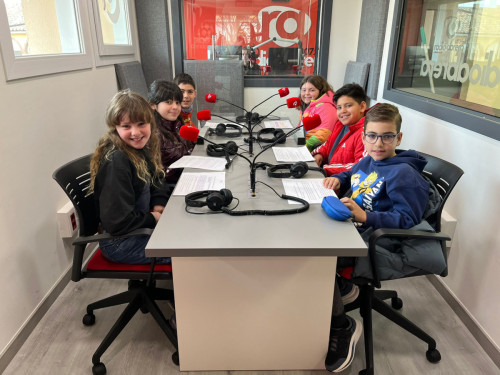 Donar sang donar vida! L'Escola Francesc Platón i Sartí d'Abrera organitza una nova campanya de donació de sang el proper dijous 12 de març. Veniu a donar sang!