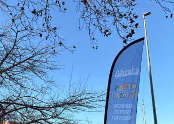 Durant les vacances escolars de Setmana Santa, els 'Patis Oberts' obriran en horari especial a l'Escola Ernest Lluch d'Abrera. Preneu nota!