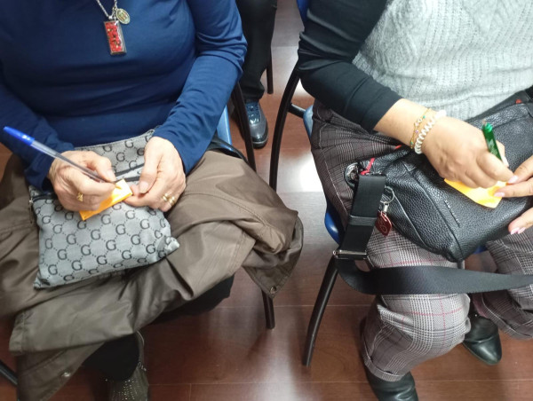 Gent Gran activa! Èxit del cinefòrum “A la Bretxa”, que ha posat en valor la importància d’escoltar activament la gent gran i de generar espais on se sentin protagonistes