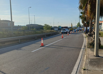 Tallat temporalment l'accés a l'autovia A-2 des del c. dels Sagraments, en sentit Martorell, per treballs de reparació d'urgència d'un esvoranc a la calçada