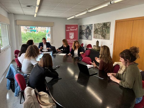 Ens reunim amb la Fundació SEAT-CUPRA i la Fundació Impulsa per reforçar el nostre compromís amb la igualtat d’oportunitats a través de la innovació social