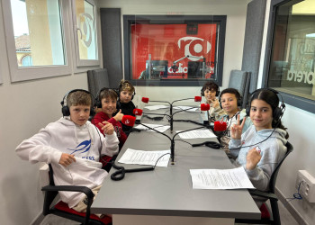 L'alumnat de 5è de l’Escola Francesc Platón i Sartí del curs 2025-2026 ha explicat a Ràdio Abrera els seus projectes de cultura emprenedora CueMe