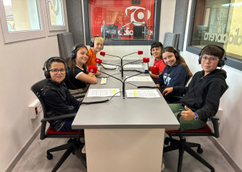 L'alumnat de 5è de l’Escola Francesc Platón i Sartí del curs 2025-2026 ha explicat a Ràdio Abrera els seus projectes de cultura emprenedora CueMe