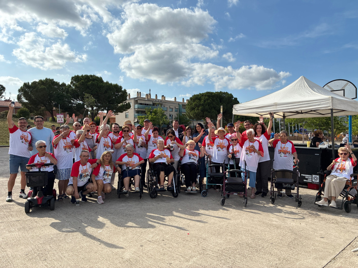 Gran èxit d'assistència i participació en la 17a Abrera Corre D9 2025 'Memorial A. Serrano', amb més de 800 participants. Gràcies, Abrera!
