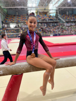 Felicitem l’Abrera Gimnàstic Club pels seus excelents resultats al Campionat d’Espanya Absolut de Gimnàstica Artística Femenina. Enhorabona campiones!