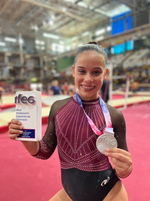 Felicitem l’Abrera Gimnàstic Club pels seus excelents resultats al Campionat d’Espanya Absolut de Gimnàstica Artística Femenina. Enhorabona campiones!