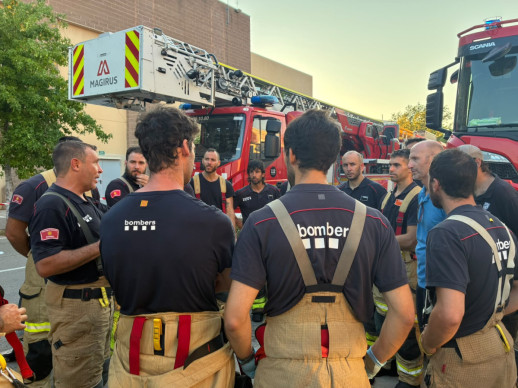 Un incendi a la zona de la sauna del Centre Aquàtic Municipal d'Abrera (CAM) obliga a desallotjar preventivament les instal·lacions sense provocar danys personals