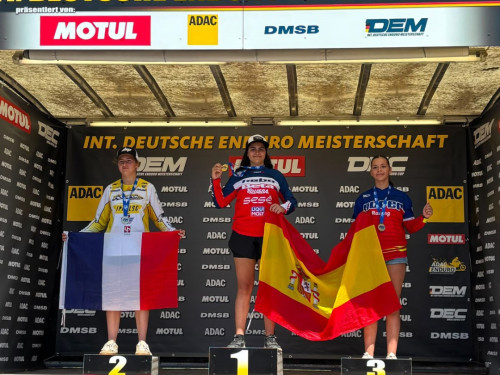 Felicitem la pilot abrerenca Adela Godino per proclamar-se campiona d’Europa de la Mini Enduro Cup femenina 125 cc. Enhorabona campiona!