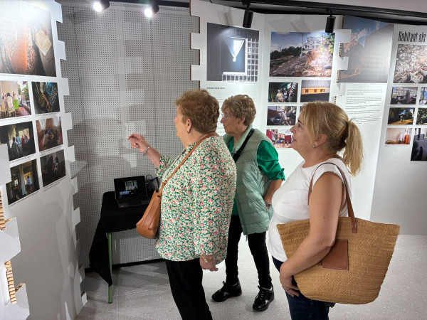 Inaugurem l’exposició 'Veus invisibles. Mares solteres i infància abandonada al Marroc', a l'Espai Artístic Pere Torres