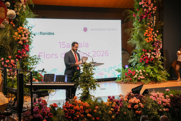Una edició més, Abrera renova el seu reconeixement de 3 Flors d’Honor als Premis Viles Florides 2026