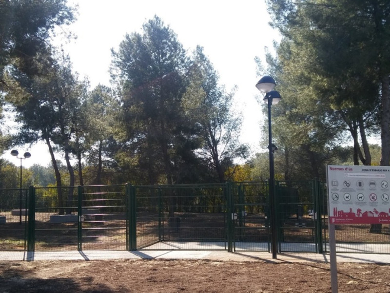 Zona esbarjo gossos d'Abrera