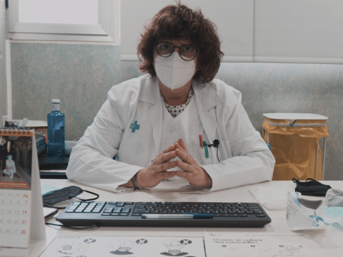 La salut és cosa de tothom! Us expliquem com s'han de col·locar les mascaretes i quin tipus és la més adequada en cada cas, amb l'infermera del CAP d'Abrera, Isabel Vergés