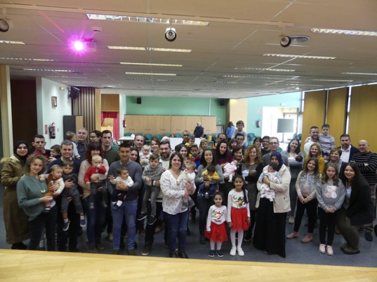 Celebrem amb les famílies el segon acte de benvinguda de l'Ajuntament per les nenes i nens nascuts el 2019 “Ja ets a Abrera”