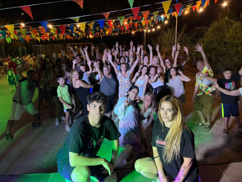 Les veïnes i veïns del barri de Sant Miquel d'Abrera, gaudeixen de la seva Festa Major amb bona participació a totes les activitats programades!
