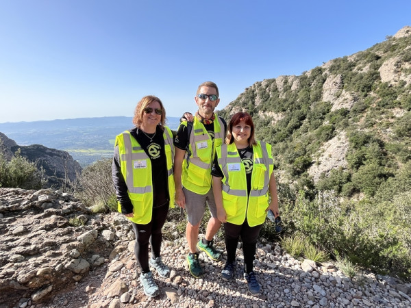 A Abrera promovem l'activitat física! Gran èxit de participació a la XXIV Caminada de Primavera Abrera-Montserrat, que s'ha celebrat aquest diumenge 6 d'abril!