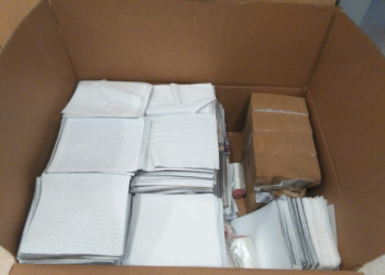 Més de 30 voluntàries i voluntaris de l'Abrera solidària confeccionen mascaretes de roba per serveis sanitaris i d'atenció a les persones