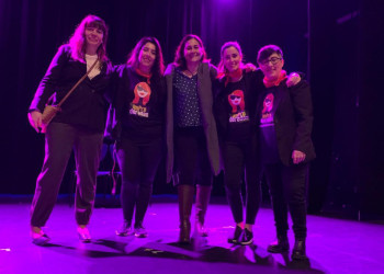 Gaudim del show d'impro 'Improderadas' a la Sala Municipal, amb motiu dels actes per commemorar el 8M